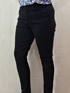 Signature by Levi Strauss Women's Black High Rise Skinny Jeans 14M